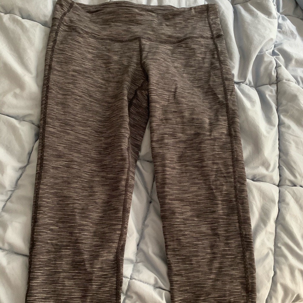 Athleta Chaturanga Energy Capri M Leggings 722061